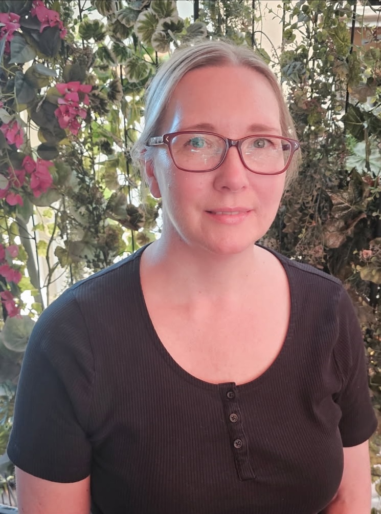 Photo of Dr Emma Colvin